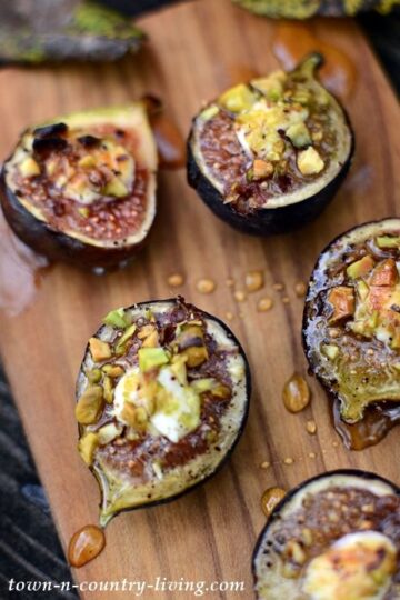 The Ultimate Indulgence: Bruschetta with Creamy Goat Cheese & Sweet Fig Jam – An Irresistible Appetizer